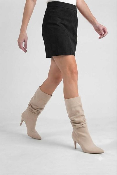 BYBERO Short Ruffled Suede Boots