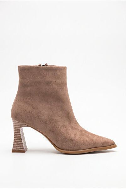 Shoesers Γυναικείες μπότες με χοντρό τακούνι και μυτερή μύτη, με λεπτομέρεια ...