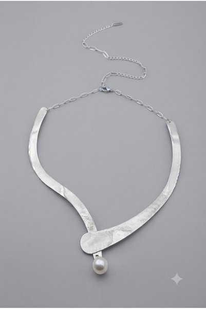 Generic Brand Steel Silver Necklace with Pearls