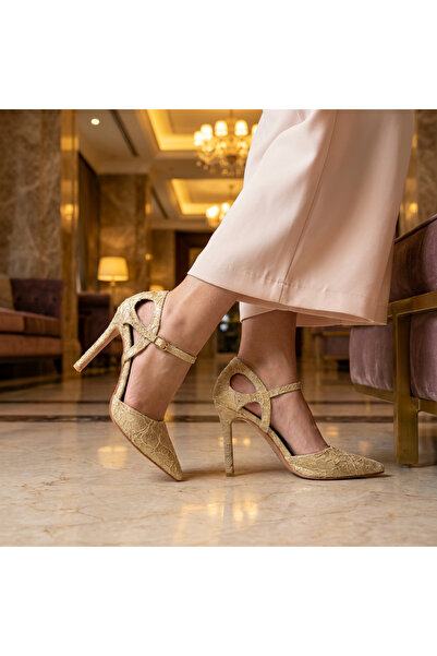 Letafia Danica Lace Detailed Heeled Shoes