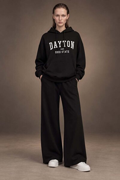 HAKKE Women's College Printed Oversize Sweatshirt