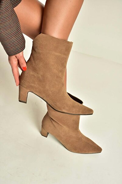 Fox Shoes Z654580061 Mink Genuine Leather Suede Thick Heeled Women's Boots