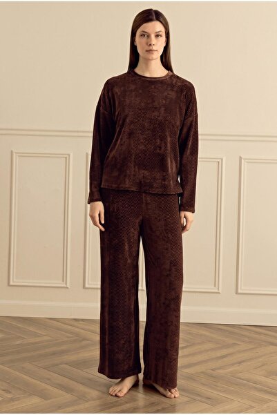 Sevim Women's Long Sleeve Velvet Coffee Pajama Set C1T1N081
