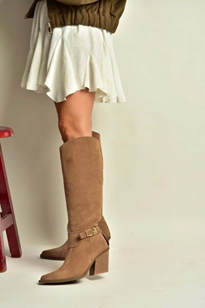 Fox Shoes Z654340061 حذاء نسائي من جلد المنك الطبيعي بكعب سميك