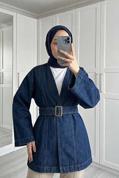 Kirazca Butik سترة نسائية طويلة من الدنيم بحزام وياقة على شكل V