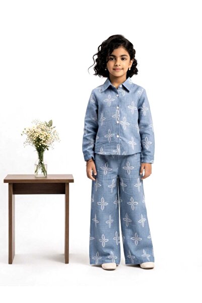 DAY BY DAY Girl's Set with White Geometric Four Star Pattern Embellishments