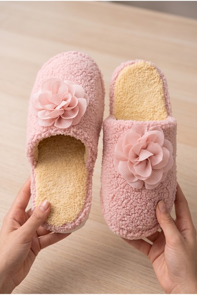 Moda Devrin Women's Powder Plush Rose Detailed House Slippers