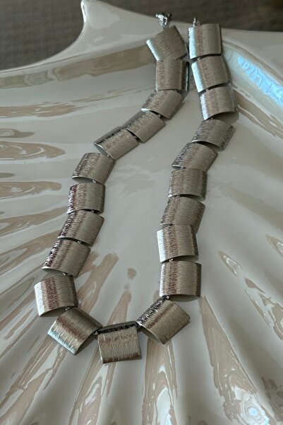 Trendy Butik Vip Silver Color Square Plate Necklace