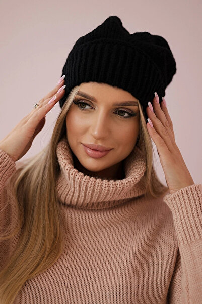Kesi Căciulă de damă neagră, clasică, cu model, de iarnă.