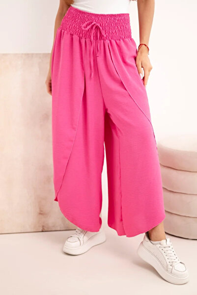 Kesi Pantaloni de damă roz, cu croială largă, din viscoză, cu talie încrețită.