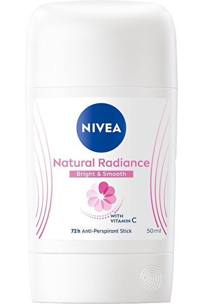 Nivea Body نيفيا ناتشورال راديانس، مشرق وناعم، معزز الكولاجين بفيتامين سي، مز...