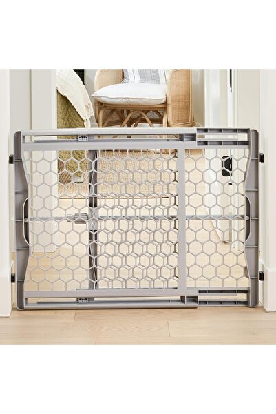 regalo Plastic Baby Gate, 71.1-106.7cm, Doorways & Bottom of Stairs
