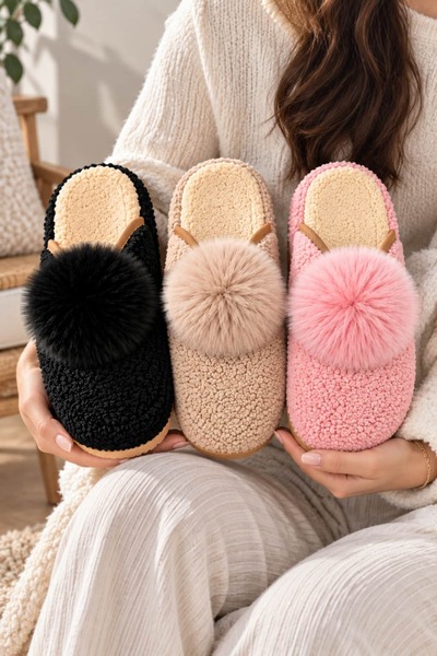 Ayakkabı Consept Kadın Ponponlu Peluş Ev Terliği 3’lü Paket – Siyah Bej Pembe Yumuşak ve Rahat Taban
