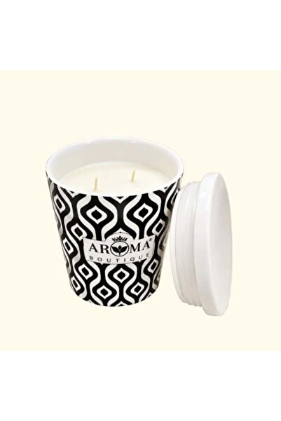 Aroma Luxury Scented Candle from Boutique – with Black Pepper and Jasmine Sce...