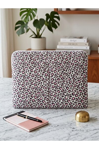Pembe leoparlı laptop çantası