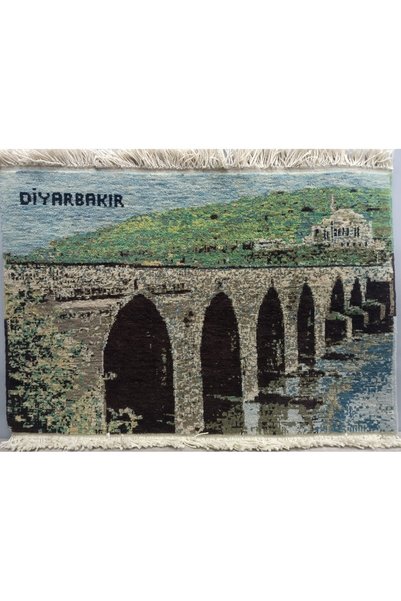EL DOKUMA YÜN İPLİK DOKORATİF DUVAR HALISI, DİYARBAKIR ONGÖZLÜ KÖPRÜ MANZARA GÖRÜNÜMLÜ 60X100 EBAT, 30X34 KALİTE,