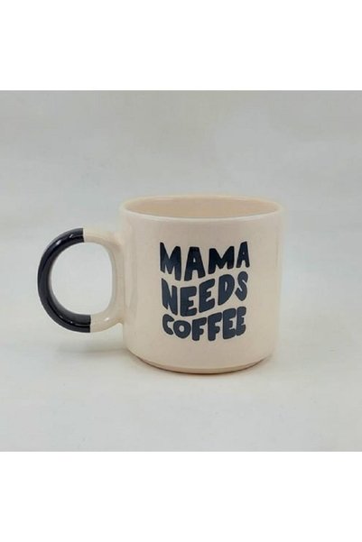 Mor Mürekkep Mama Needs Coffee Baskılı Siyah Kulplu P Kupa - Anneye Hediye Ba...