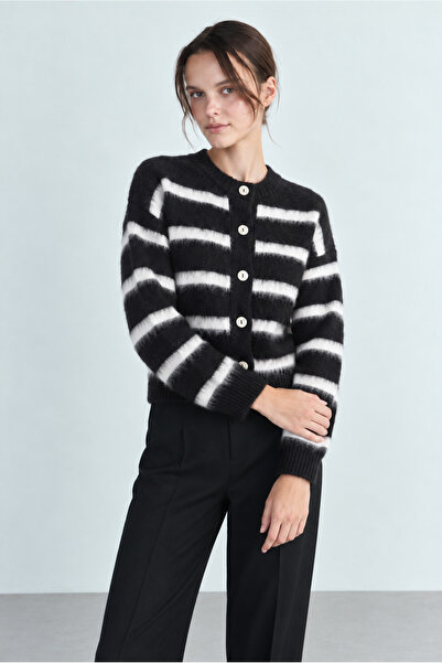 Yefrastore Women's Black and White Striped Ultra Soft Cardigan