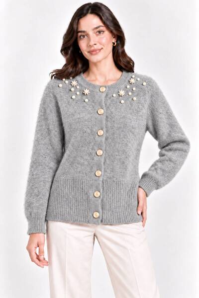 HIRA CO. Women's Pearl Detailed 7-Button Crew Neck Feathered Knitwear Jacket