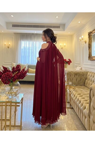 NAQWA FASHION فستان سهرة فاخر للحوامل باللون العنابي بتفاصيل كريستال راقية