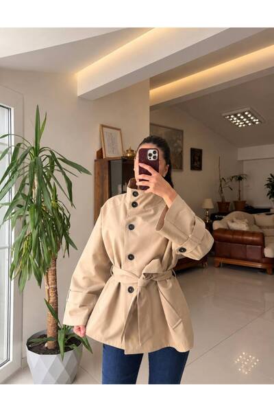 SHEZAN MODA Kadın Bej Dik Yaka Kuşaklı Düğmeli Trençkot SZ-470094709