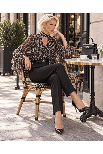 ibeeka Siyah Leopar Desen Fular Yaka Volan Kollu Şifon Bluz / Gömlek