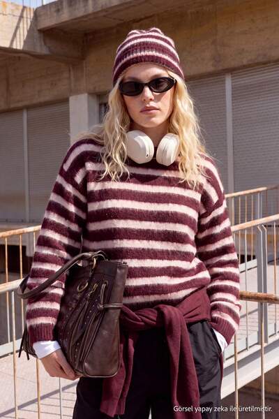 Trendyol Collection Burgundy Striped Oversize Crew Neck Soft Beret Knitwear S...