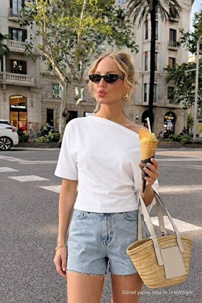 COMBİNE MİCHAİL Women's Off-Shoulder Basic White T-Shirt