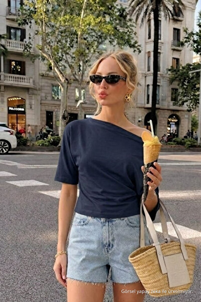 COMBİNE MİCHAİL Kadın Omzu Dekolteli Basic Lacivert Tişört