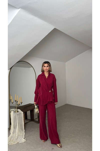Nesil Women's Blouse and Pants Set with Gold Accessories