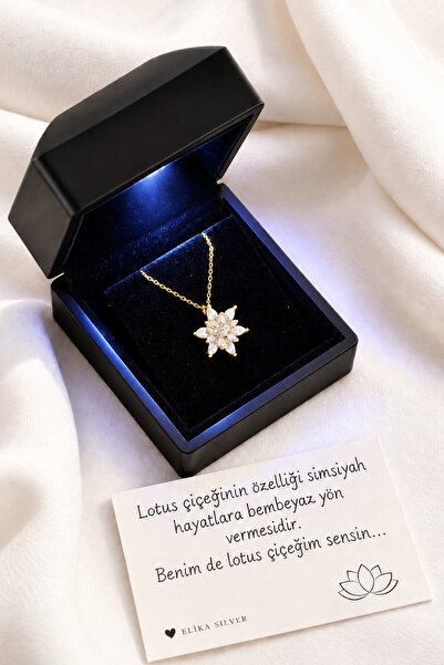 Elika Silver 925 Ayar Gümüş Işıklı Kutuda Beyaz Lotus Çiçeği Kolye