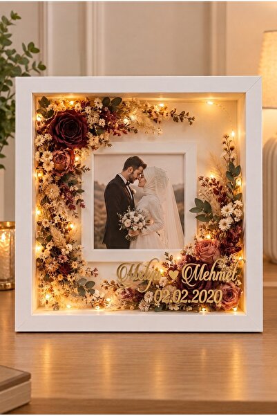 Verda Çerçeve Ledli İsimli 25x25 Cm Fotoğraf Bölümlü Isimli Anı Çerçevesi! Ye...