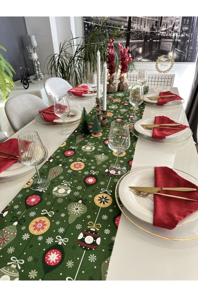 Decamor home New Year Themed Green Ball Patterned Runner Christmas Runner (Na...