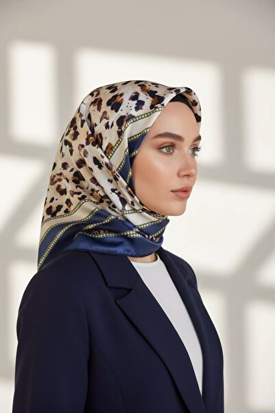 VİOLLA Twill Kemerli ve Leopar Desenli İndigo Renkli 90x90 Eşarp (İpek İçerme...