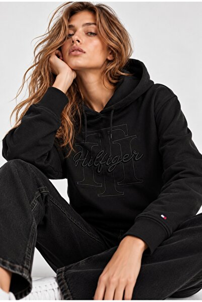 Tommy Hilfiger نمط مونوغرام TH - سويت شيرت بقلنسوة بقصة عادية