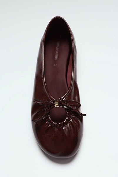 Stradivarius Pencere detaylı babet