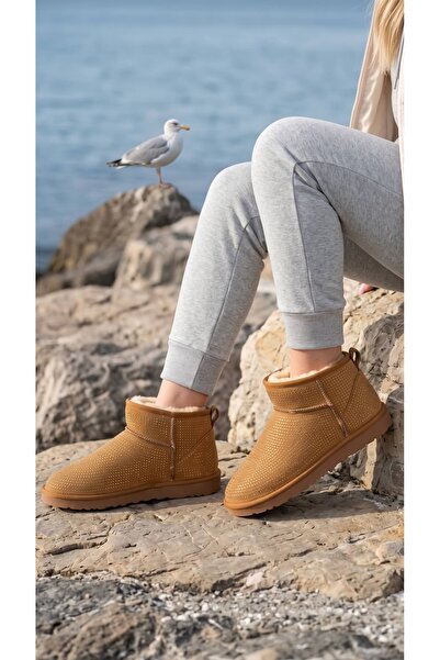 Beyond Kadın Taşlı Taba Ultra Mini İçi Kürklü Süet Bot 3 Cm BYNDUM01