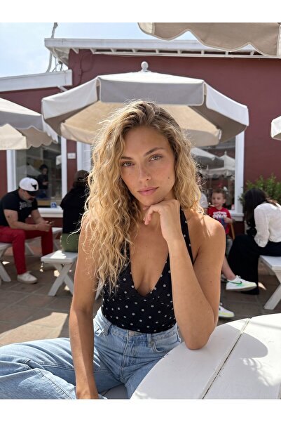 Juuuj Μαύρη ελαστική μπλούζα από ύφασμα σιφόν με δέσιμο στο λαιμό, με εσωτερι...