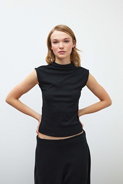 urban focus Yaka Detaylı Kolsuz Body