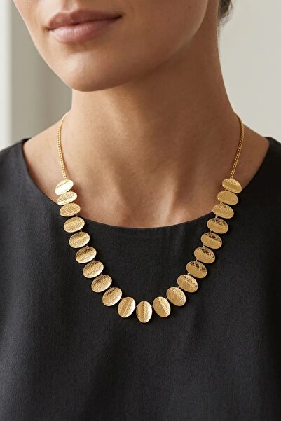 Trendy Butik Vip Oval Plate Necklace
