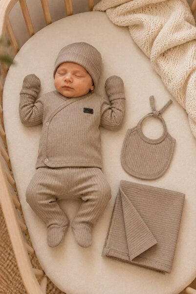 Tuğra Bebe طقم إصدار المستشفى للأطفال مكون من 7 قطع من القماش المنسوج، مع بطا...