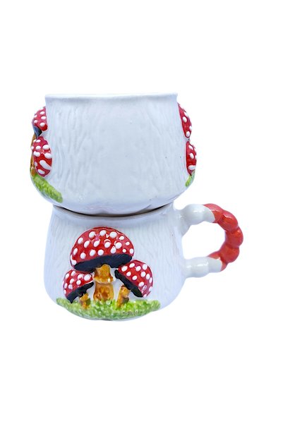 sharp&art Handcrafted, Embossed Patterned Country House and Mushrooms Figured 2-Piece Ceramic Mug Set