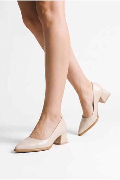 besoin shoes store Mat Deri Kısa Topuklu Kadın Ayakkabı Bej