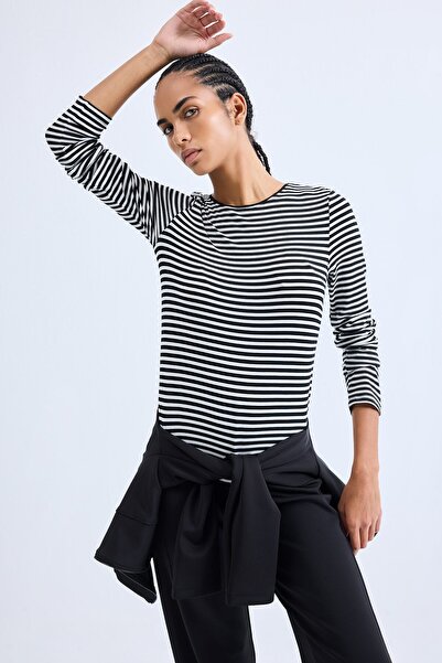 DeFacto Crew Neck Long Sleeve Striped T-Shirt H8522Ax26Au
