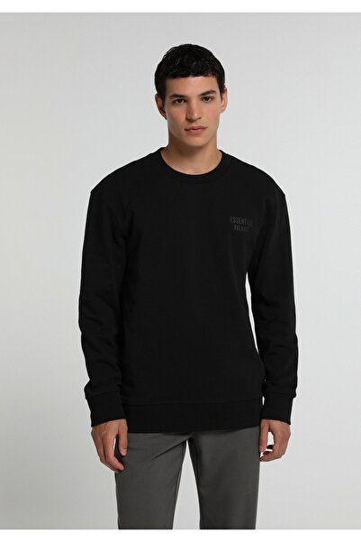 Colin's Relaxed Fit Round Neck Plain Men's Black Sweatshirt