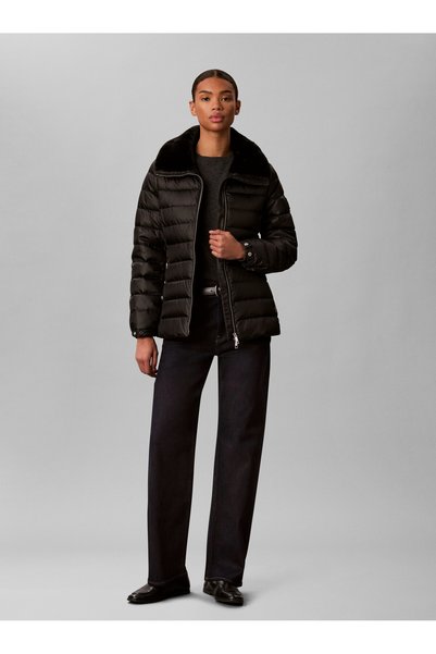 Calvin Klein SATIN LW SHORT PUFFER WITH FUR