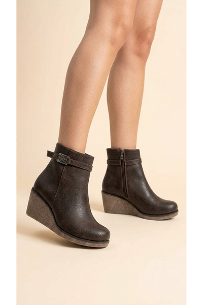 Moda Lime Women's Leather Look Belt Detailed Wedge Heeled Casual Ankle Boots