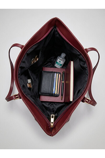 Baguar Women's Burgundy Color Wrinkled Leather Shoulder Bag Stylish Design Daily Use Large Size Zippered Tote Bag