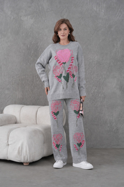 Moda Neval Women's Embroidered Crew Neck Oversize Knitwear Two-Piece Set with...