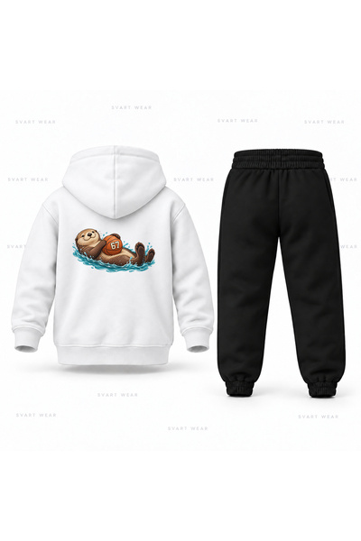 SVART WEAR طقم بدلة رياضية للأطفال بطبعة سو سامورو من Six Seven 67